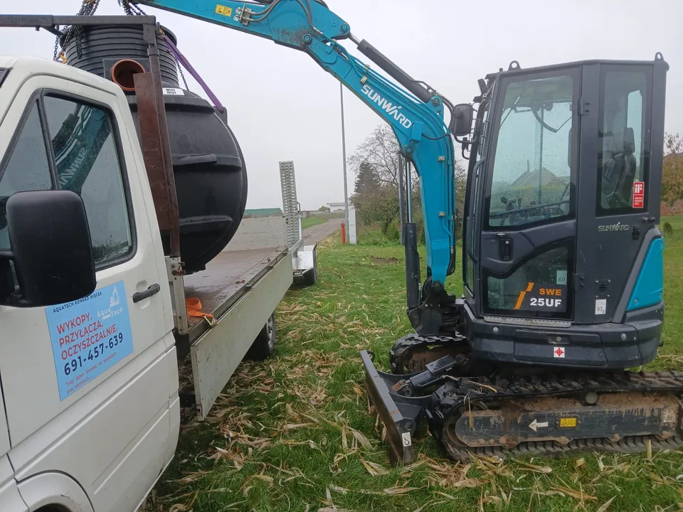 Wykonanie wykopu pod zbiornik i rozsączanie